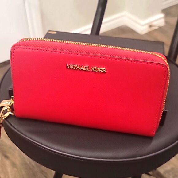 Michael Kors Jet Set Travel Large Smartphone Wristlet- Burnt Red - Picture 8 of 12